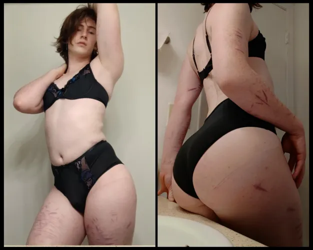 I'm not *that* chubby... right? 👉👈