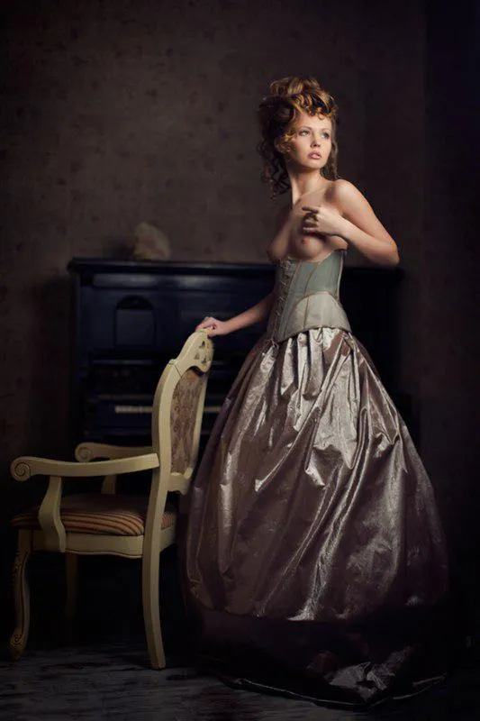 Lady and piano