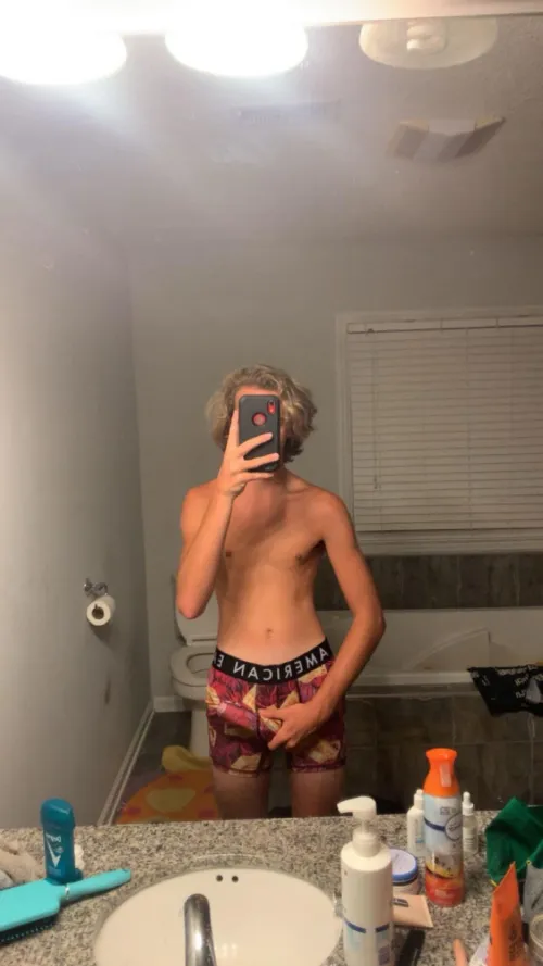 Mirror pic before my shower [18]