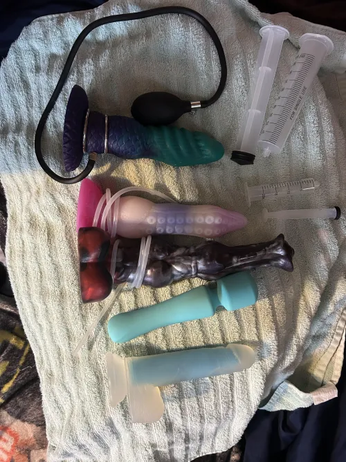 New toy added to my toy box!! I need to get a bigger box for them xD