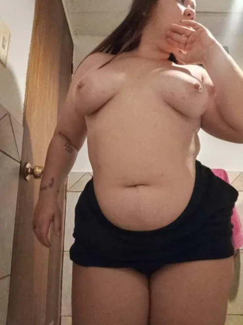 [selling] available for [cam] [sext] [pic] [vid] dm for fun! I can verify