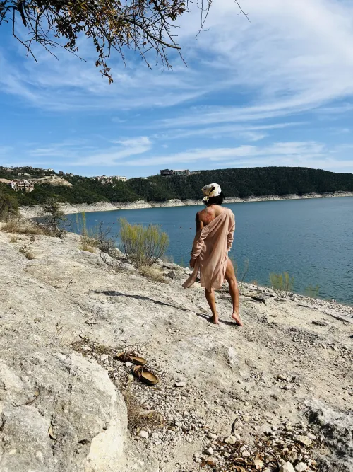 Shoutout to the cute stranger who took a couple great shots for me