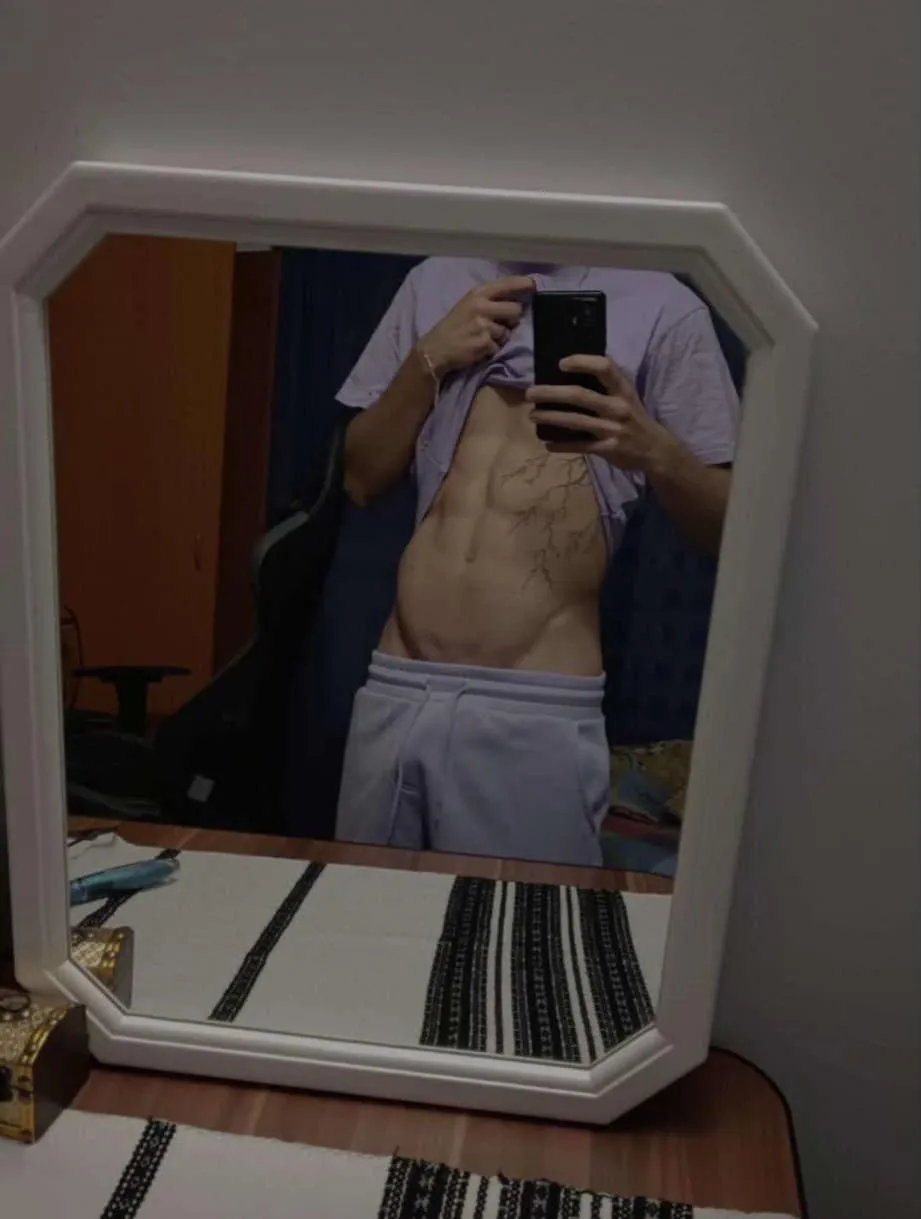 20 [M4F] lookin for smn to vibe with and chill tonight