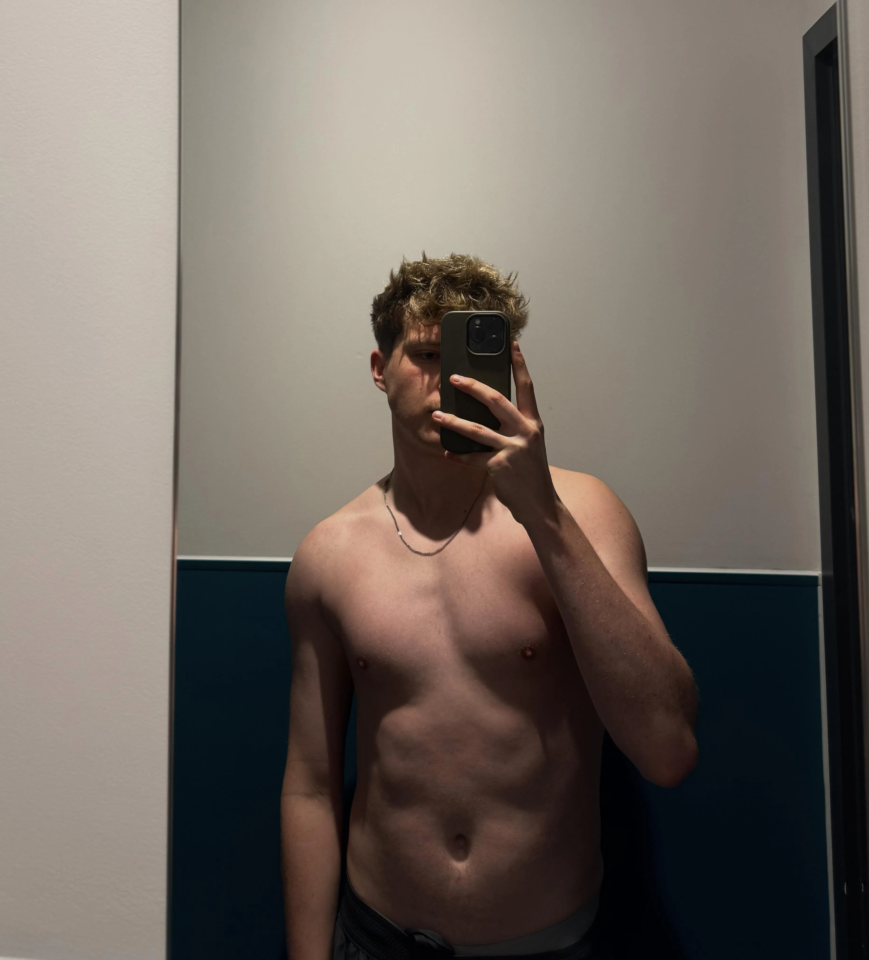 23 Uk Verse. Looking for fit and verbal guys! Add: Noah.simpson25