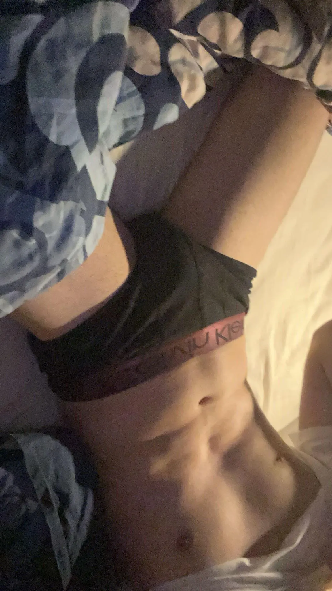 25 year old Alpha Dom looking for an obedient slave.
