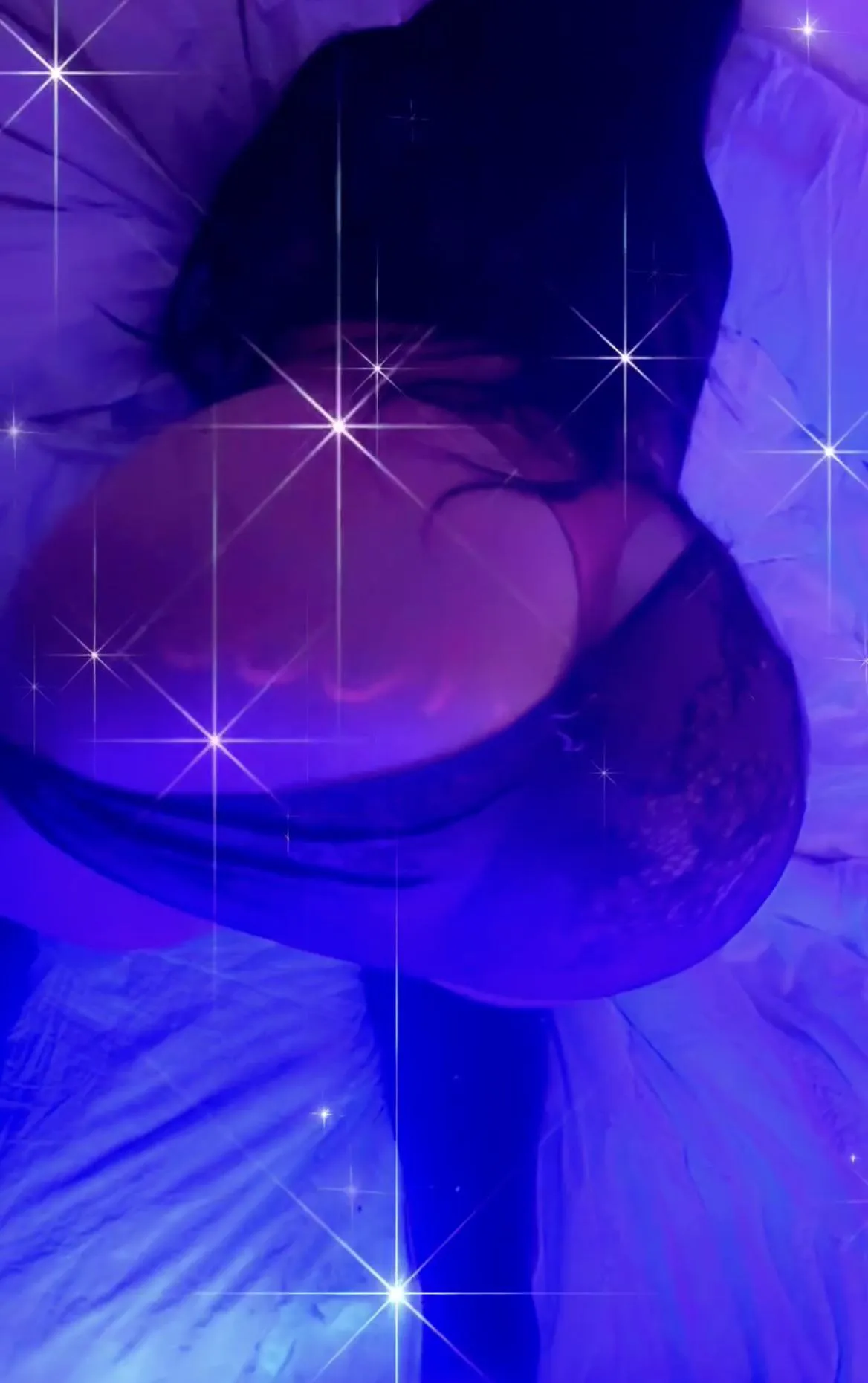 Couple looking for a bull to host us tonight for a cuckold scenario and a mfm threesome