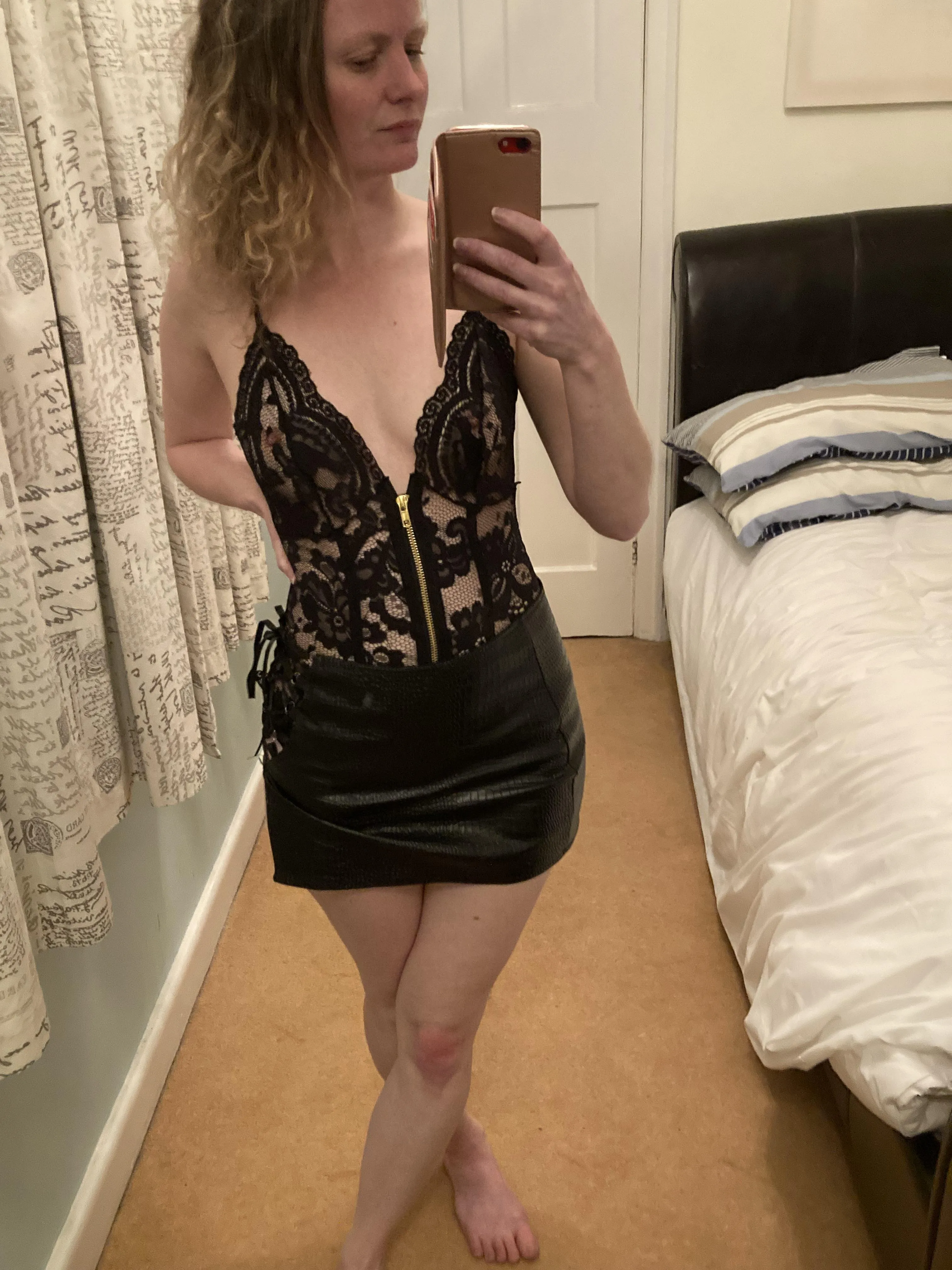 Do you like me in black?