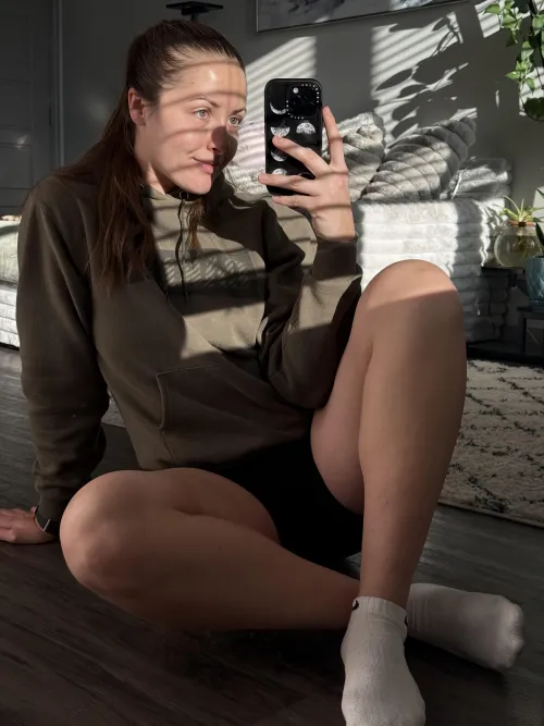 I liked the way the sun was hitting my eyes 💚