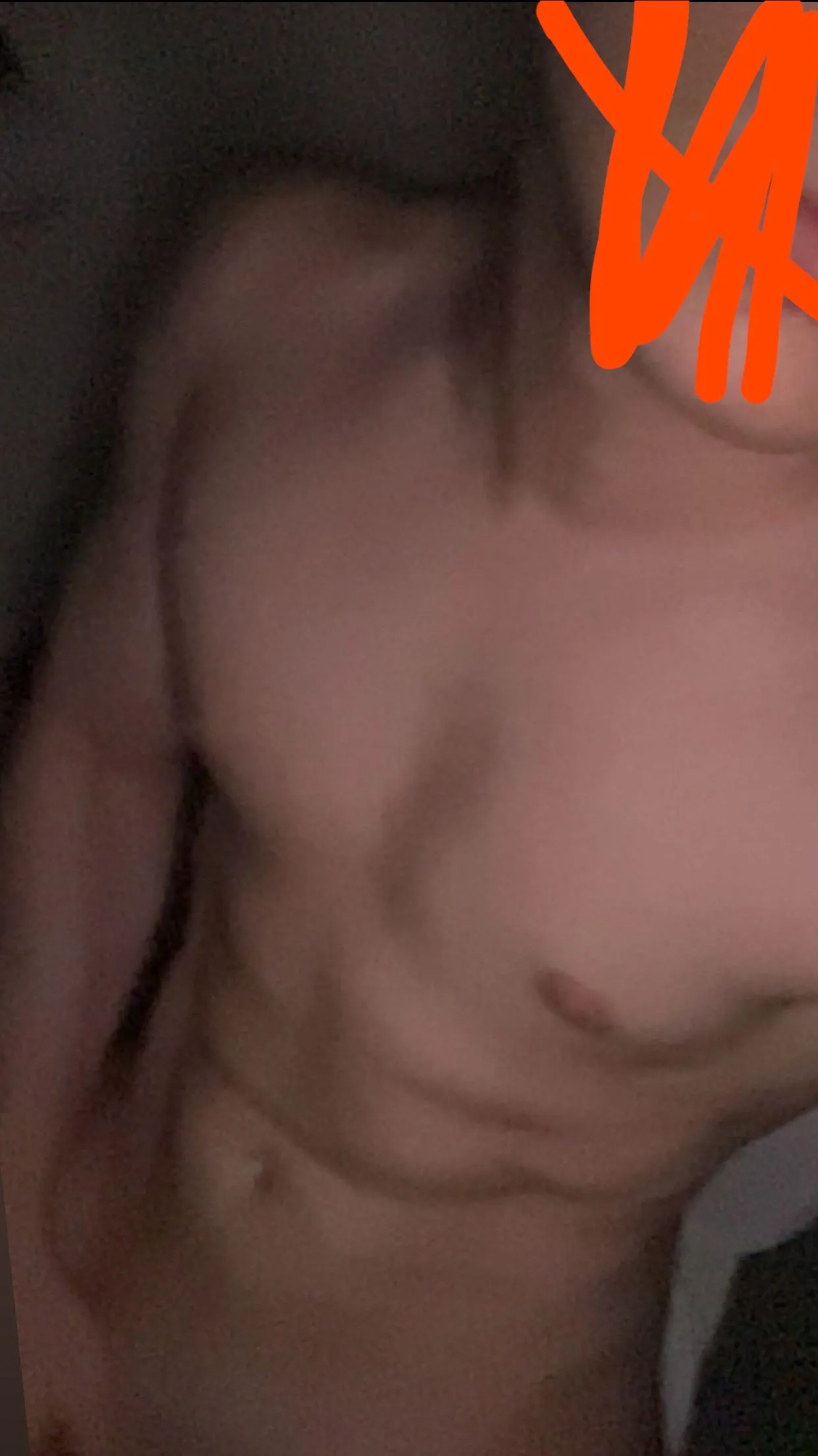 Kåt 18 kille nån bor Uddevalla eller nära.