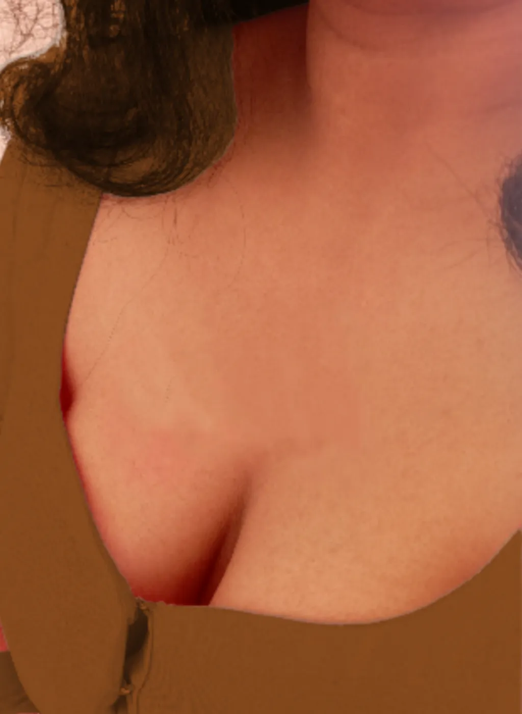 Lil bit of cleavage keeps things interesting