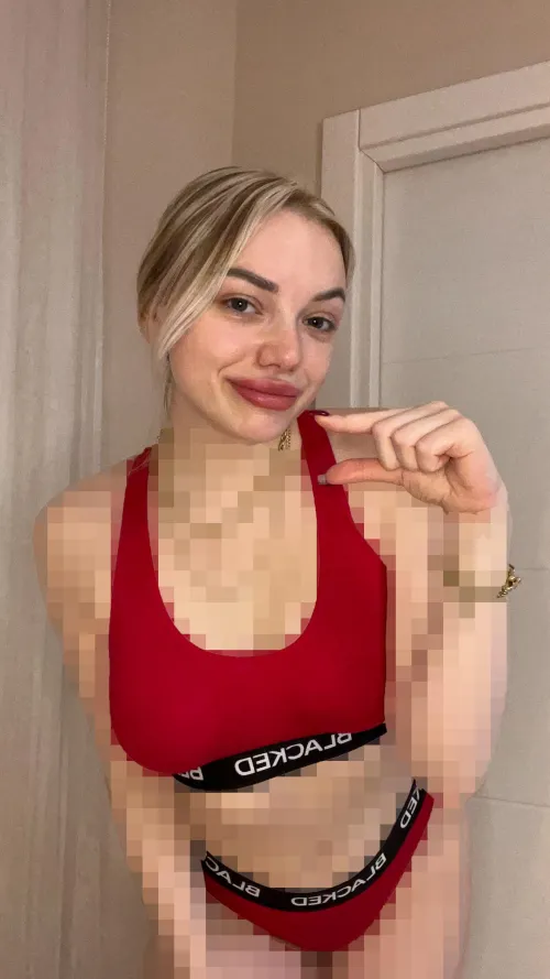 My body is only for black kings, you would never be able to pleasure me loser