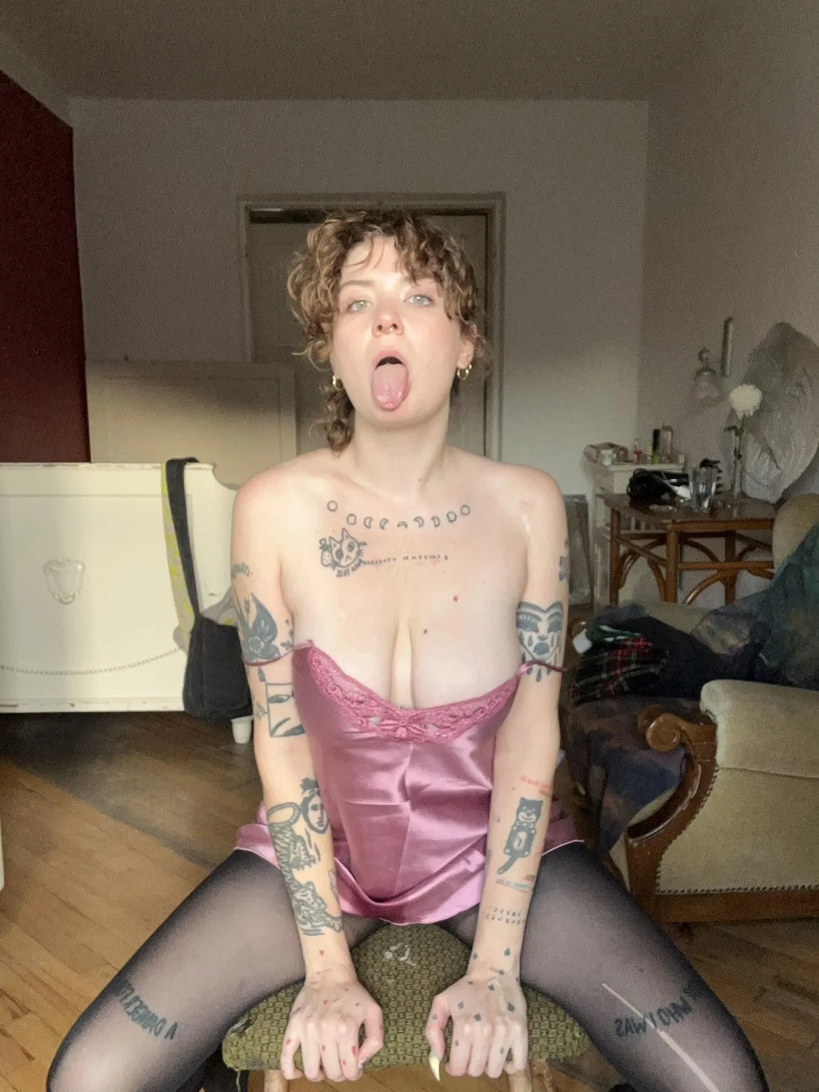 Need some volunteers to pleasant me