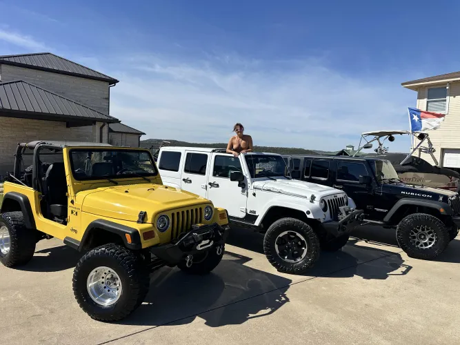 She likes her Jeeps and herself topless (F) 47 NSFW