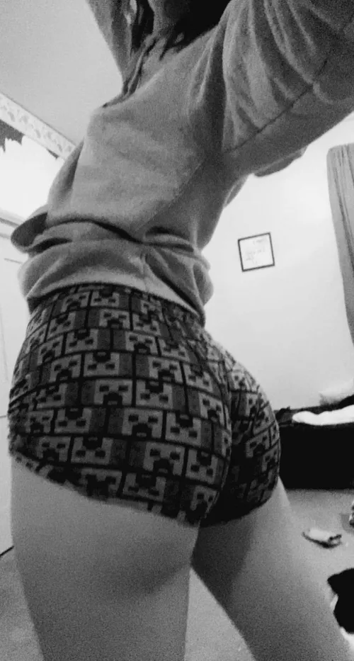 These were my favorite I miss them, I need to get more and they may or may not be from the little boys section 😭