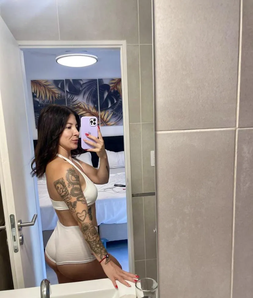 They say dolls are for playing... do you dare to play with me? (@soybarbiee) [Onlyfans]