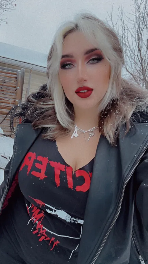 When her playlist is heavier than yours you submit.