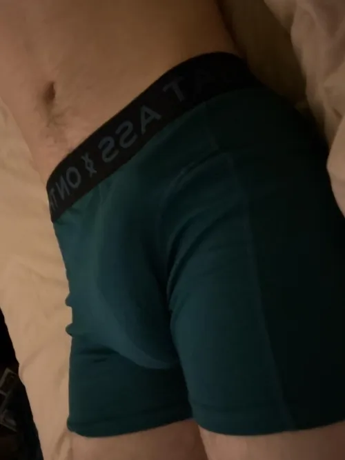 18 - come rub you face on it