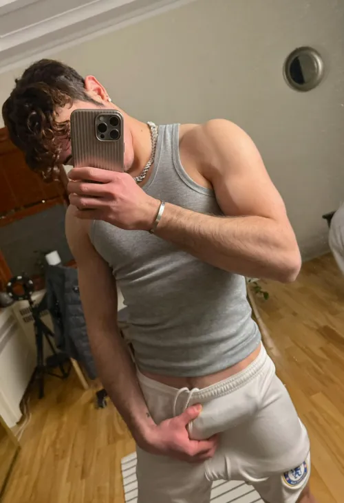 Can you jerk me off for 10 minutes?