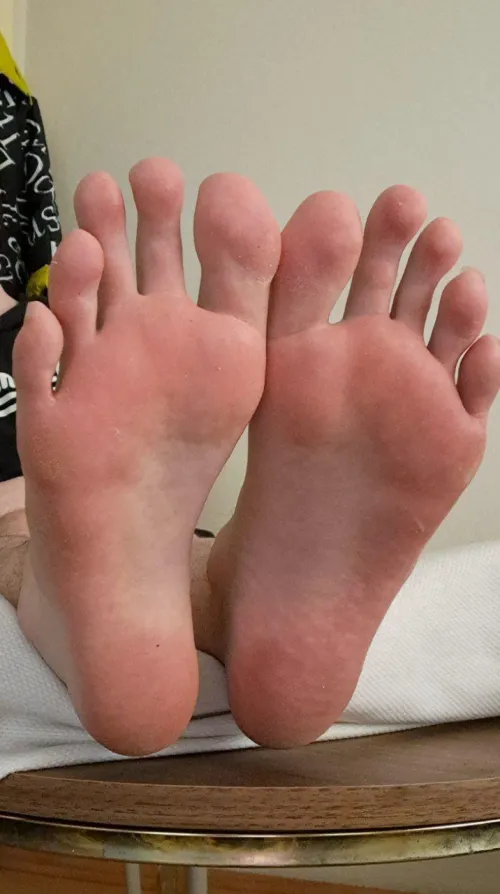 Dm for my 13 size feet customs