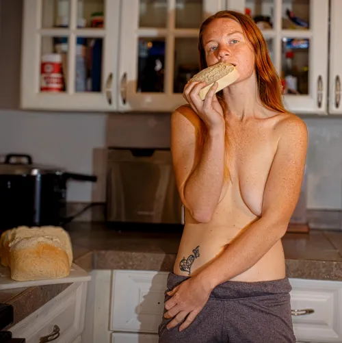 just your favorite ginger in her natural habitat👩🏻‍🦰