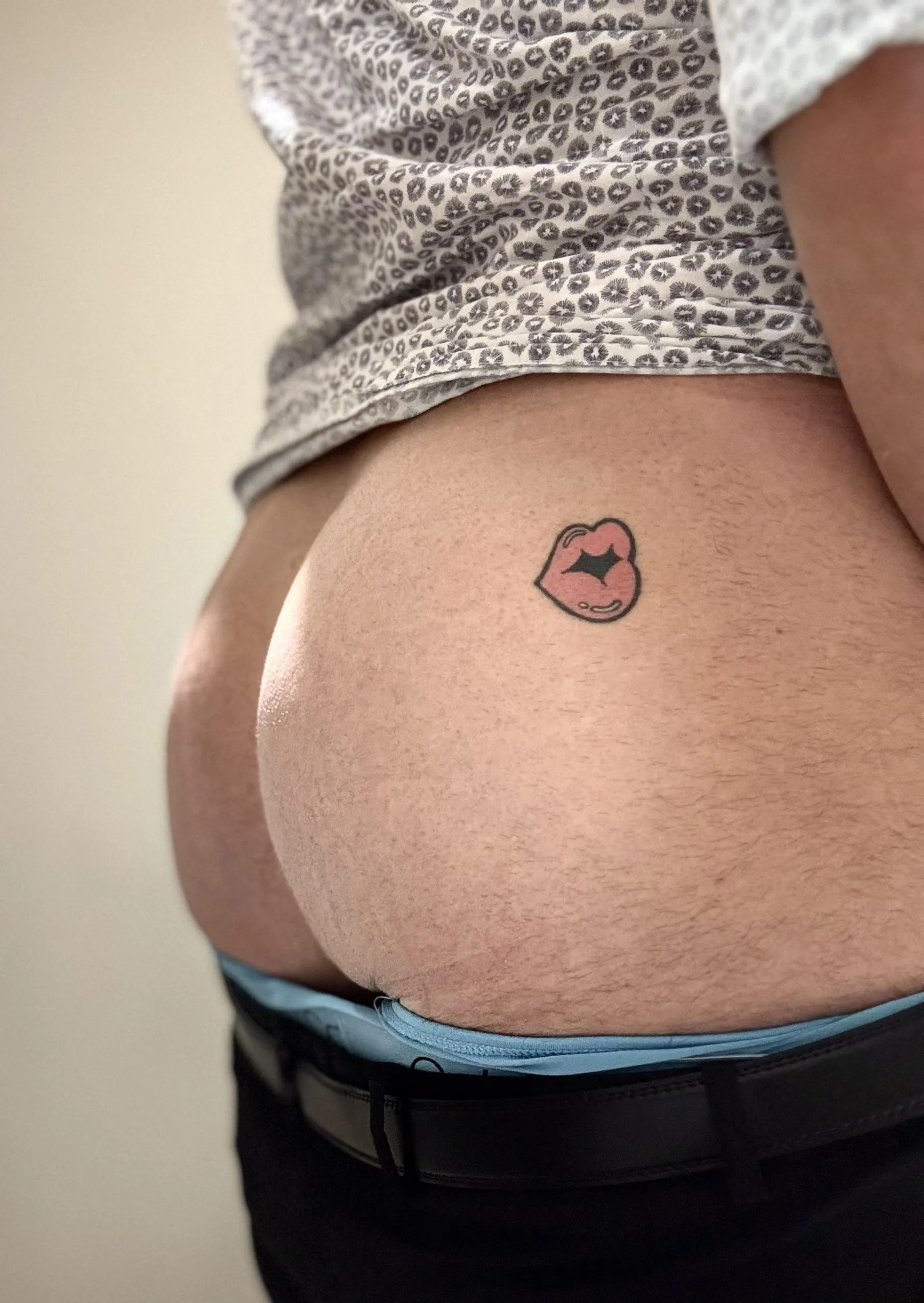 Meet me in the public washroom? I’ll try to muffle my moans 😏