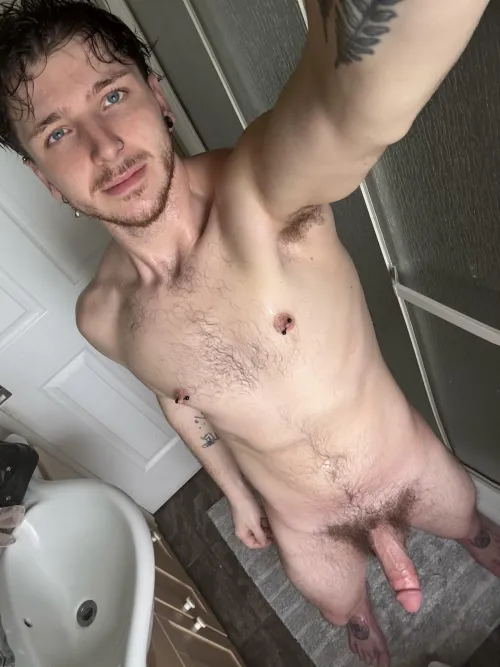 would you join me in the shower? boring by myself 😤