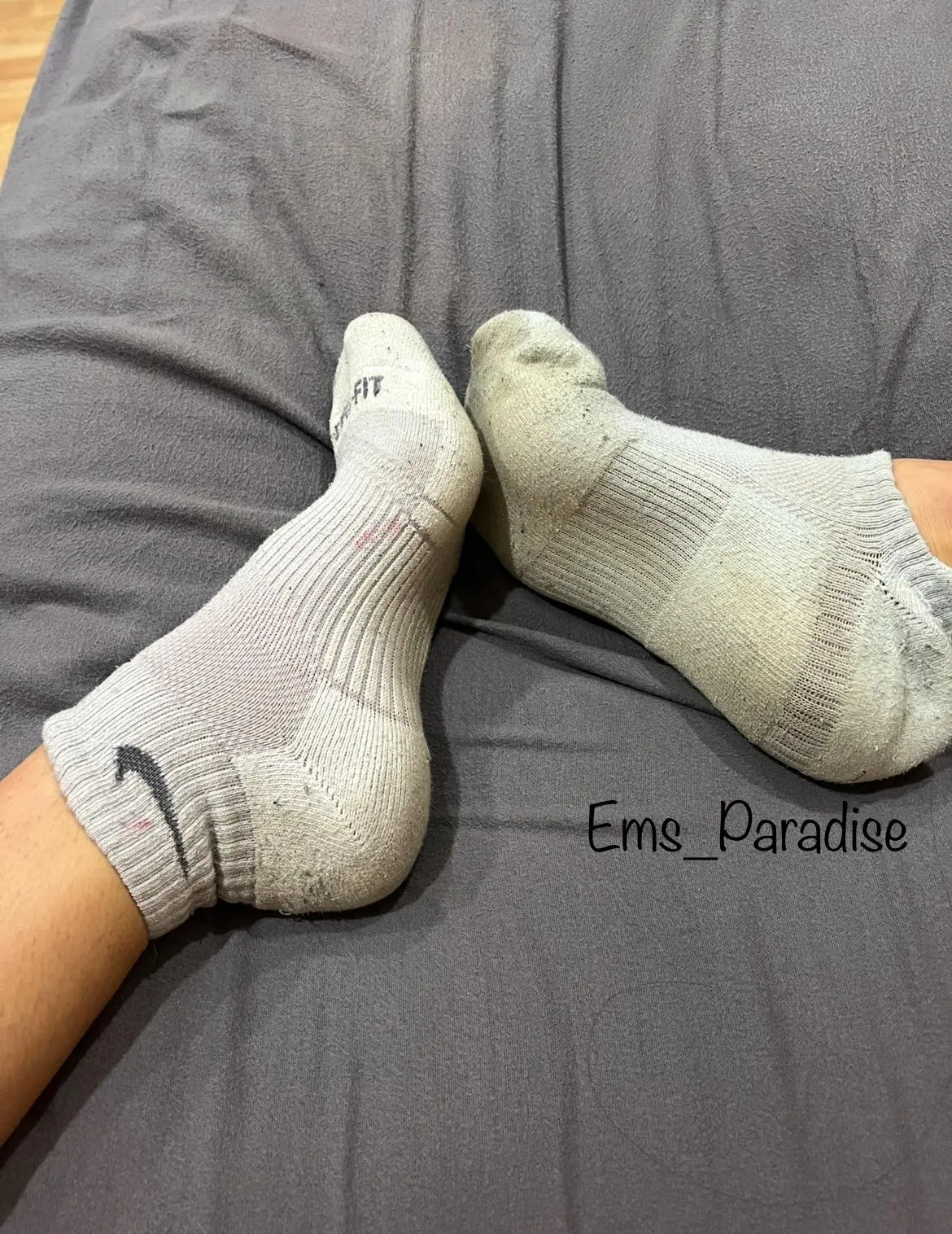 You’re gonna peel these off with your teeth when I’m back from the gym 😈✨