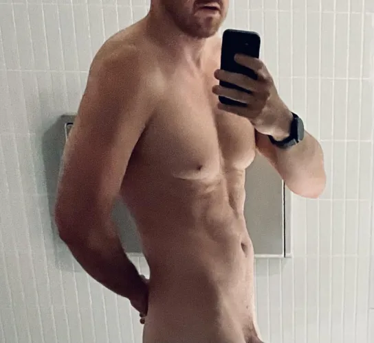 Gym Bathroom Selfie