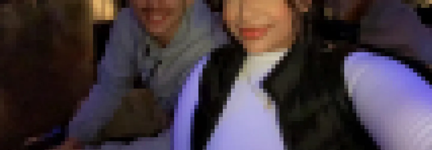 Looking for couple or solo male