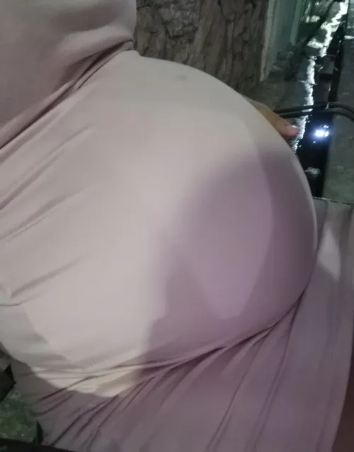 My dress is too tight on my pregnant belly