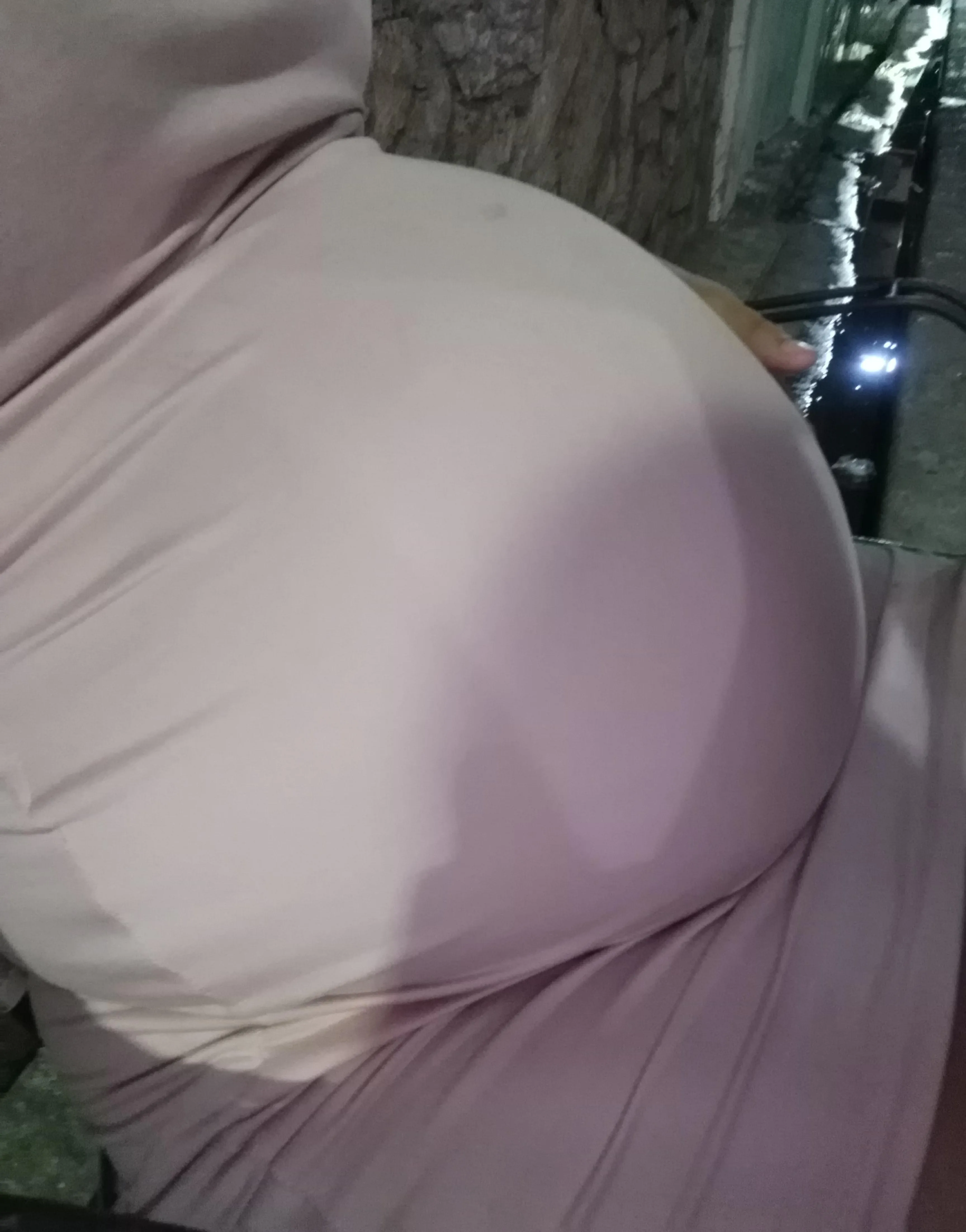 My dress is too tight on my pregnant belly