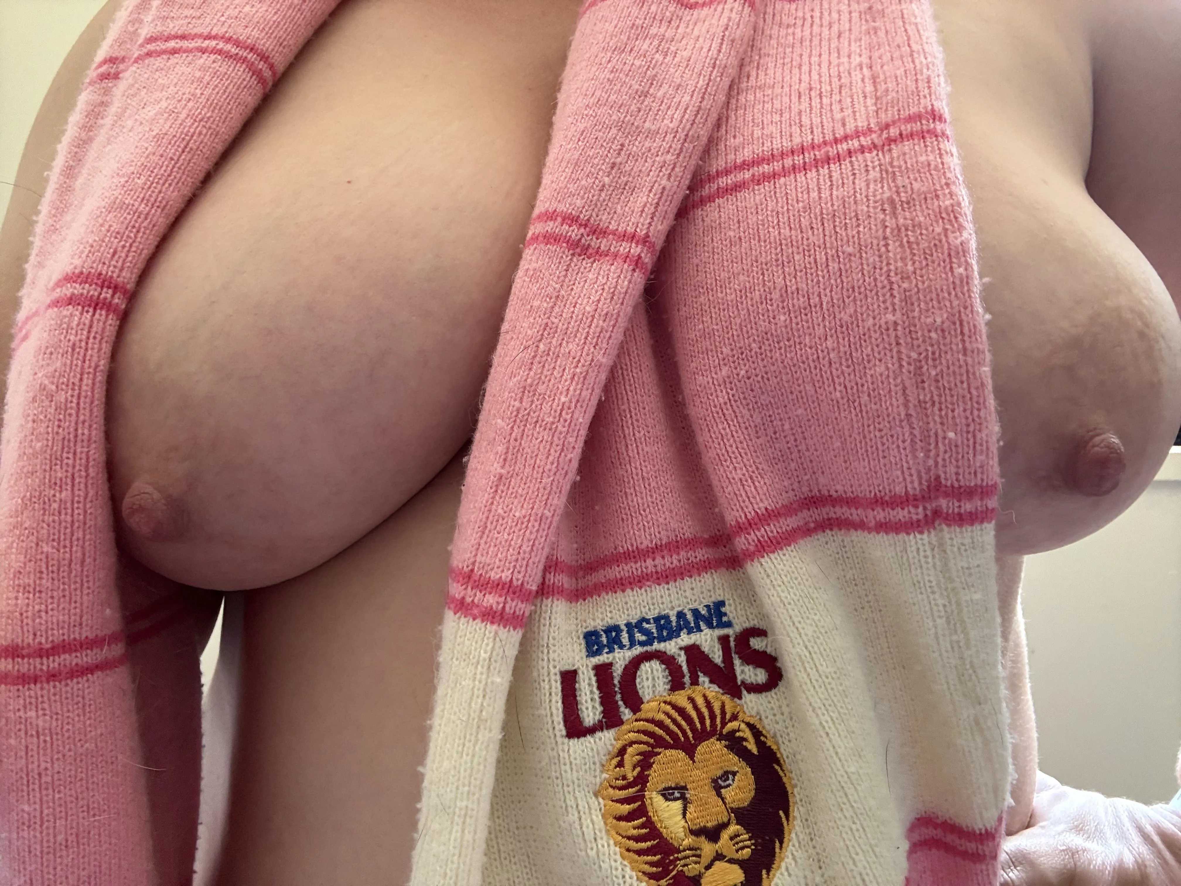 Pink scarf is back…. Go Lions 🦁