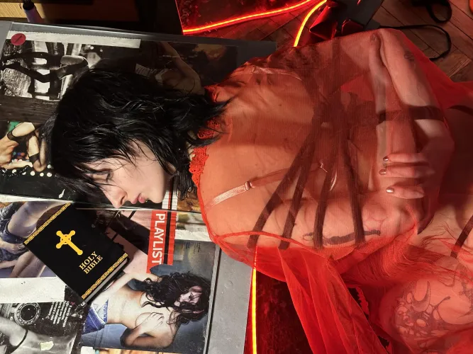 The tighter the knot, the louder I’ll moan - just don’t let me go