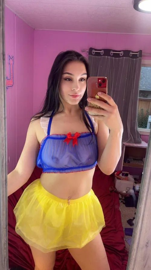 This princess wants to sleep in your cottage