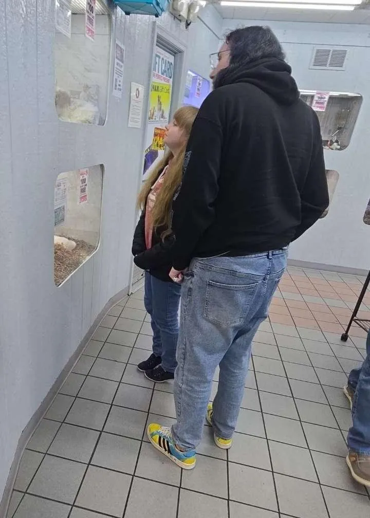 Why is Chris Chan dressing as a male now?  Possible theories in comments.