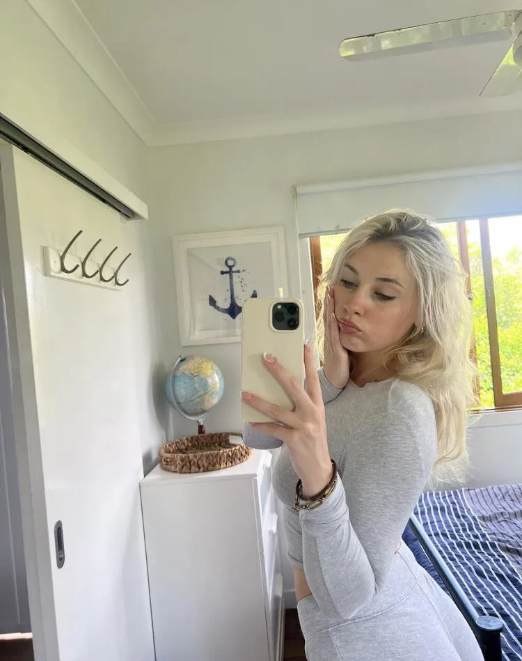 Wrapped in a gray sweater, but still missing some warmth... any takers?