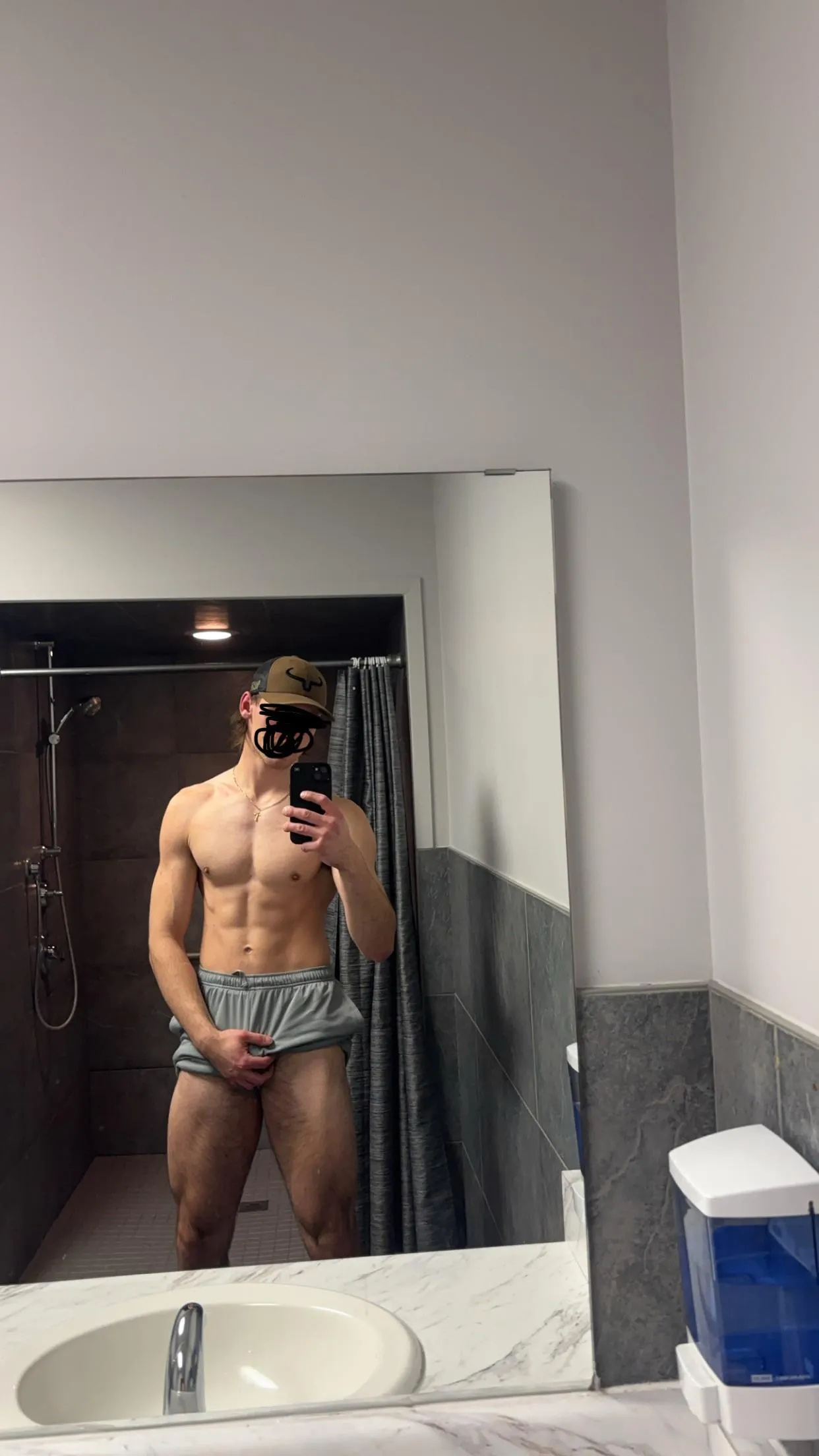 20 M4MF/F Newmarket