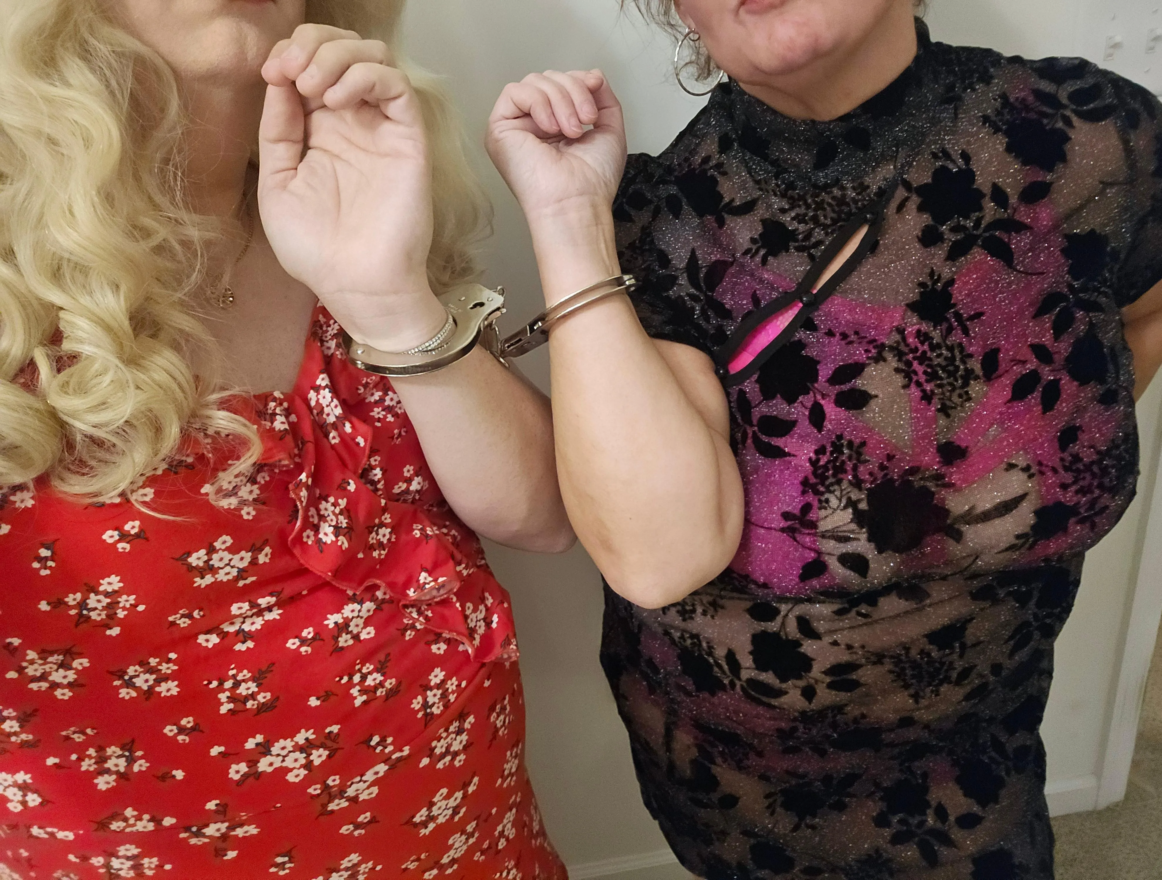 [41/49] [FT4MF] [Chesapeake] Couple looking for fun couples into kink, bdsm, and roleplay!