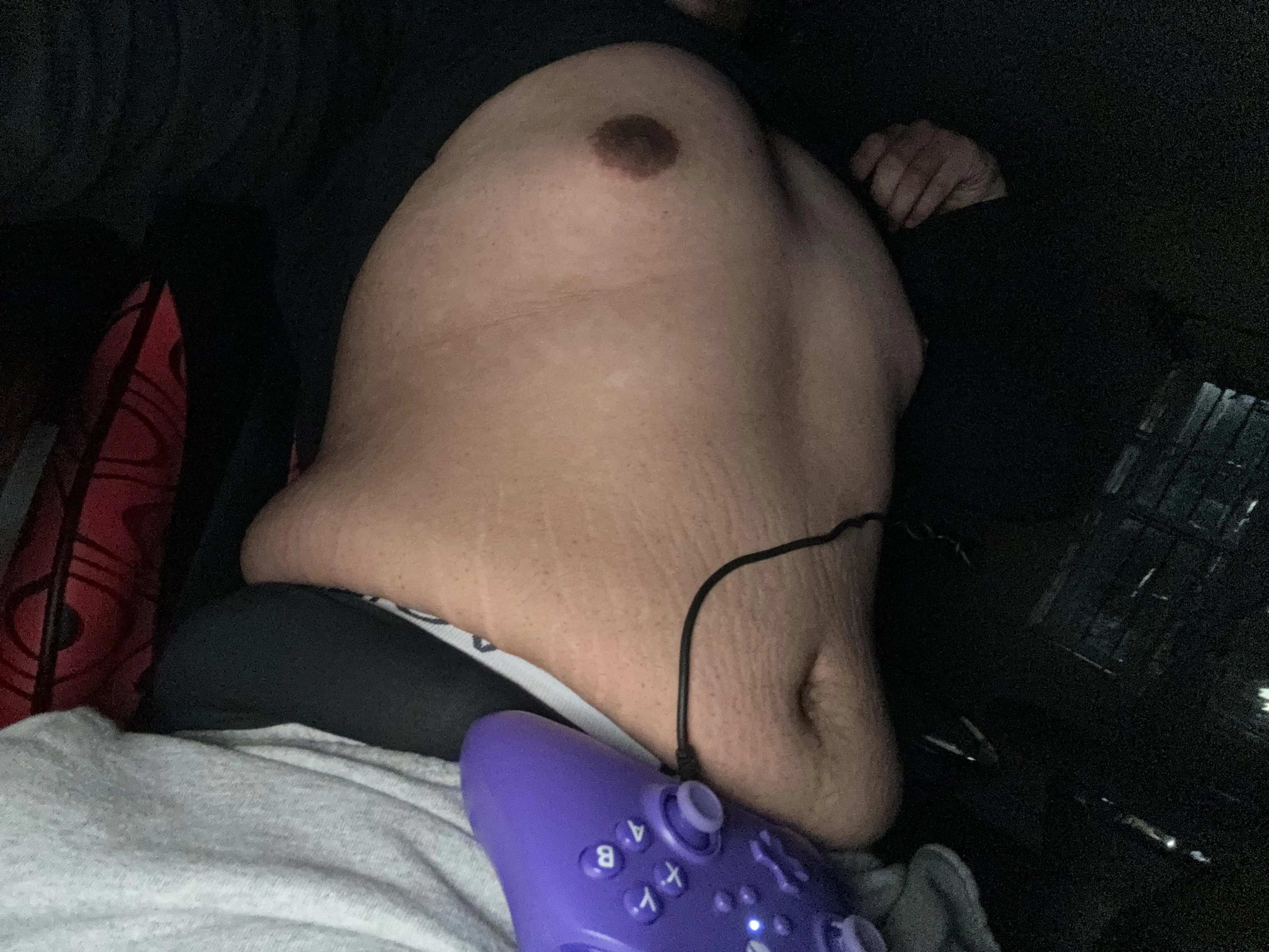 Cum lay on me while I game[21]