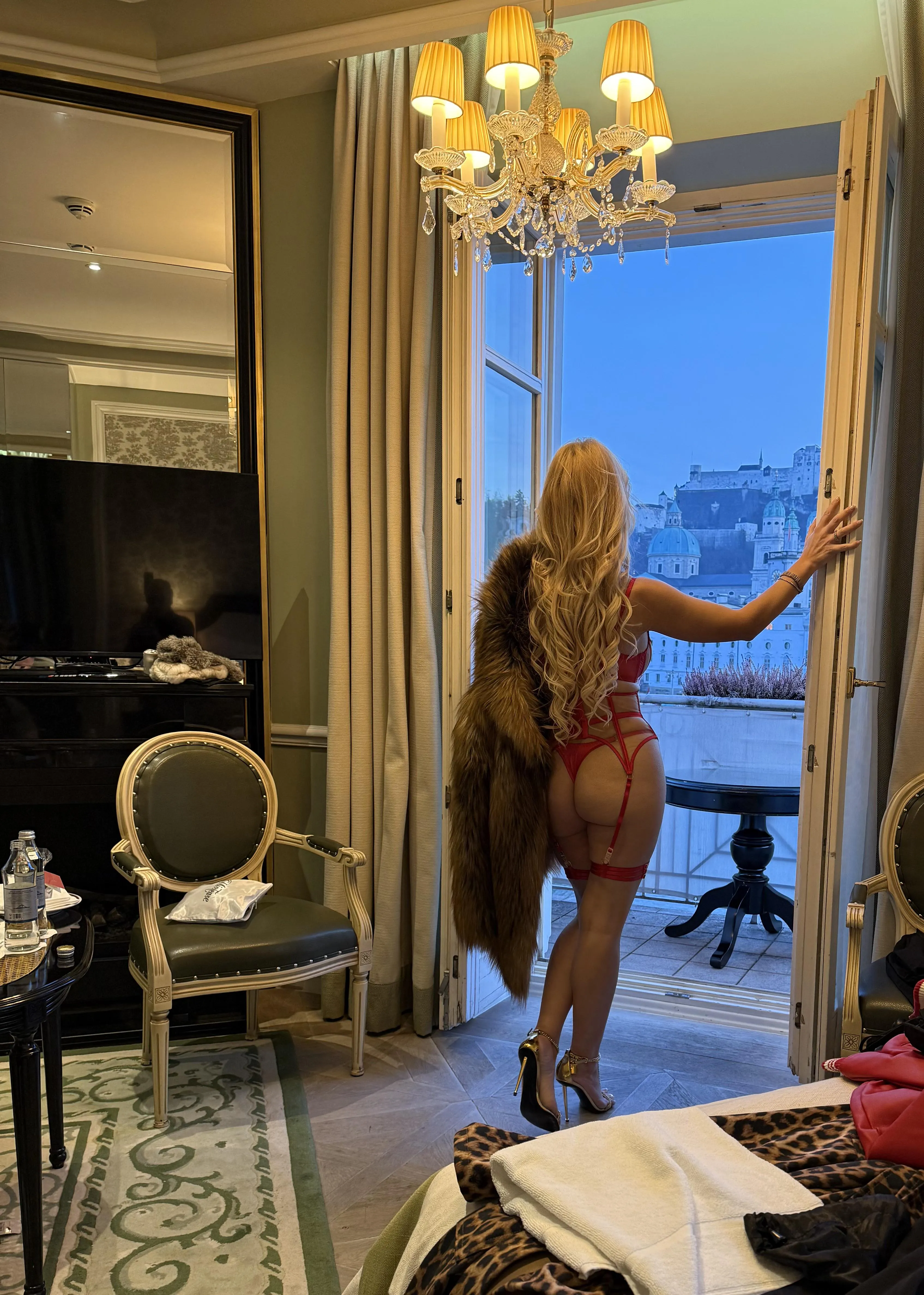 Just showing my boobs to the neighbors