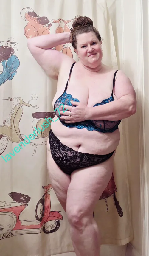 My milkshakes brings all the boys 😈 [F52]