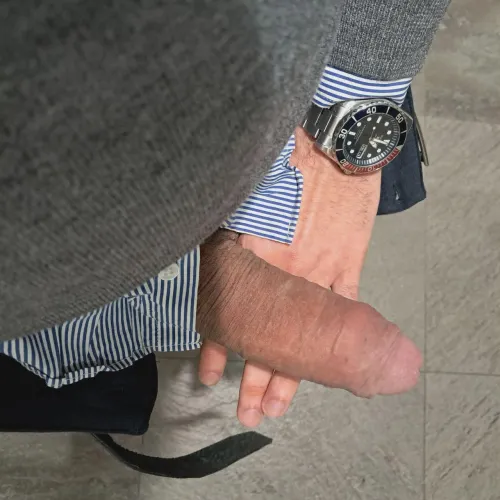 Stai guardando l'orario? Di la verità