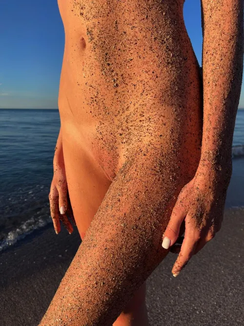 Sticky sand