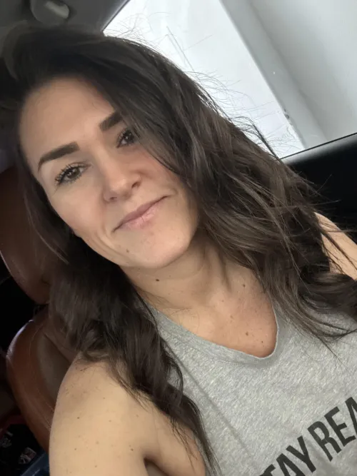 The car always has the best lighting for Milfies