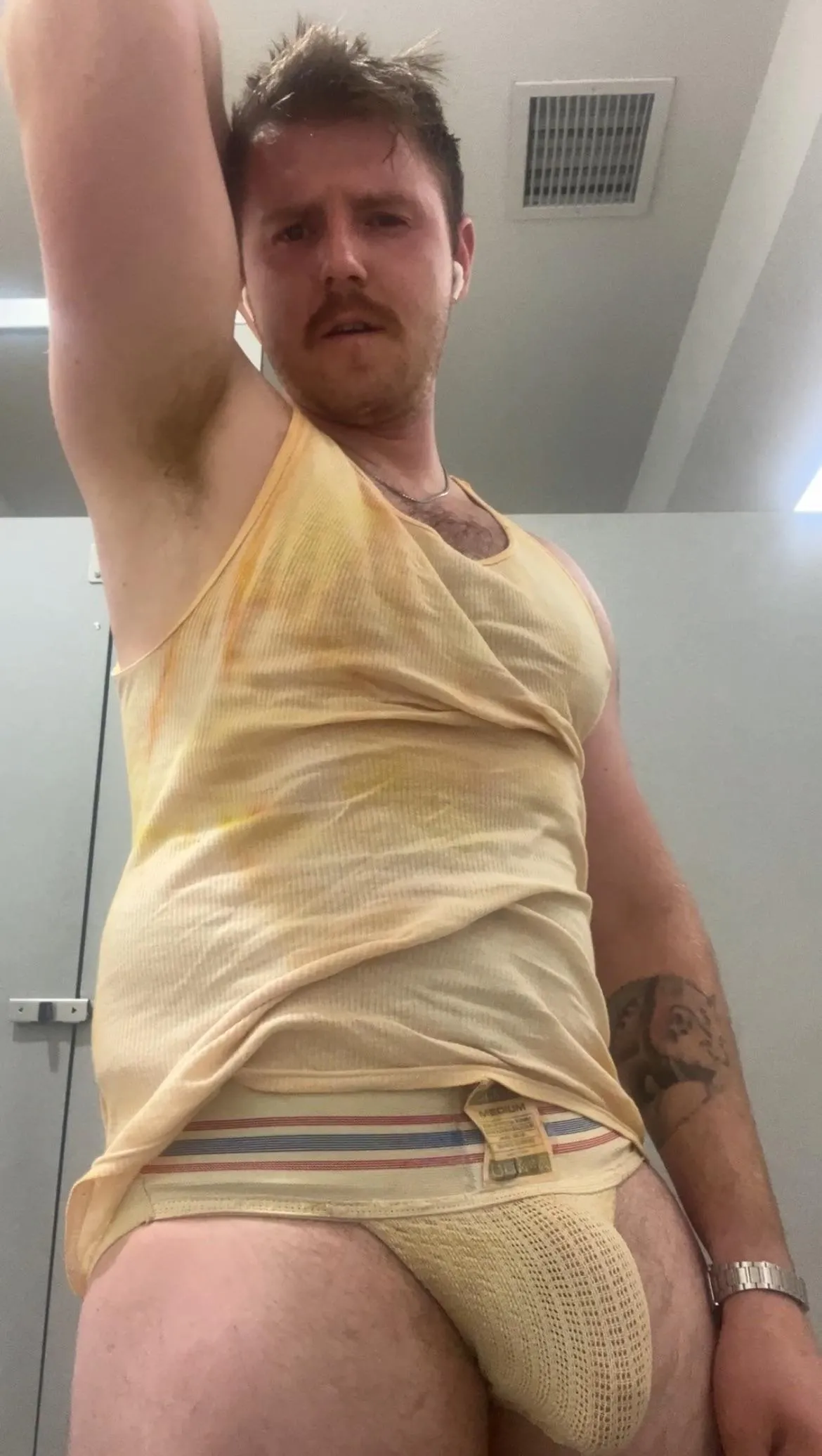 29 bi at the gym