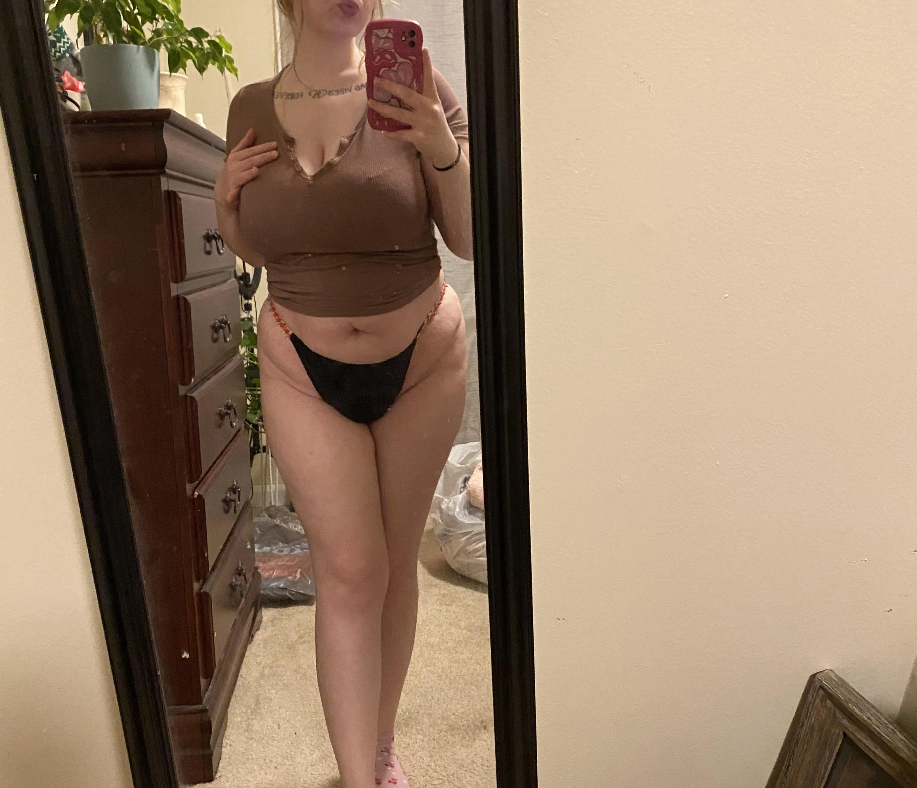 Any lesbian/bi women down to chat?