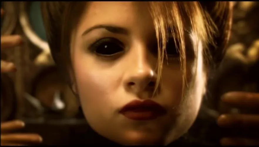 Anyone remember this scene from Mirrormask?