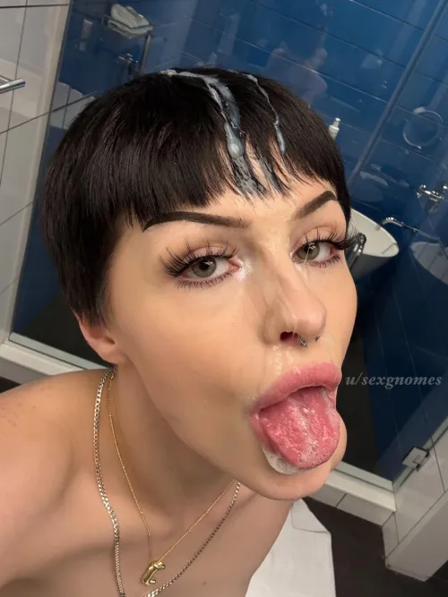 i love being covered in cum 🤍