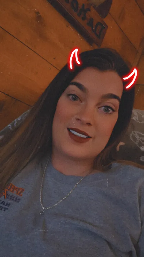 Its friday eve! Wanna get dirty💋