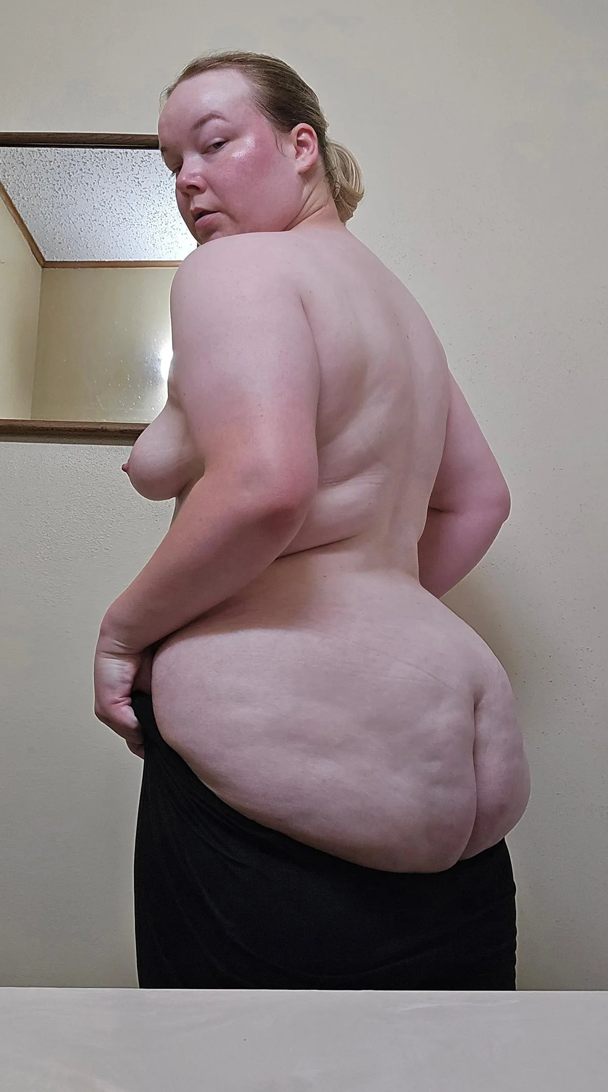 Like a modern renaissance painting